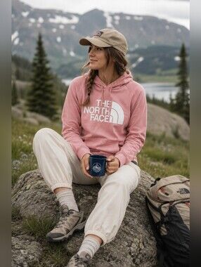 The North Face Half Dome Hooded Sweatshirt in Pink Gorpcore Outdoor Women's L